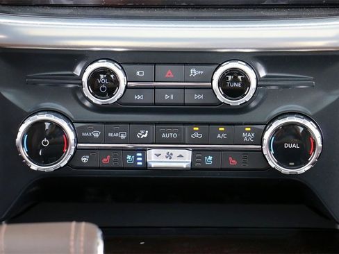 New 2025 Ford F150 King Ranch w/ FX4 Off-Road Package image 32