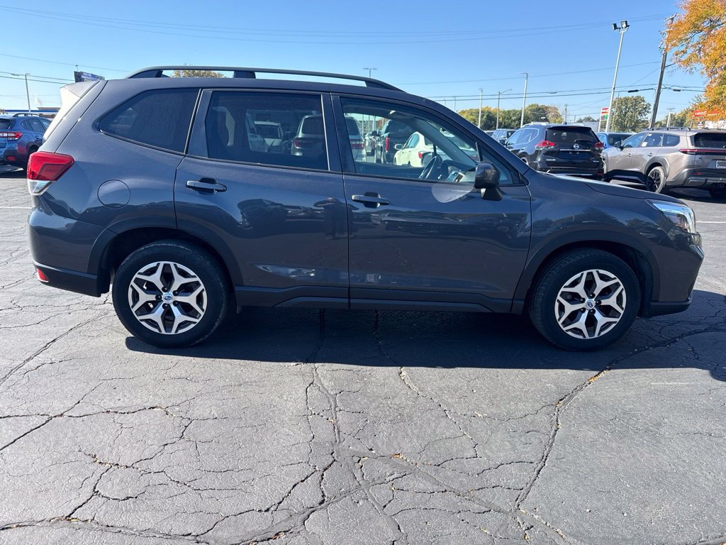 Used 2021 Subaru Forester Premium AWD/4WD image 3