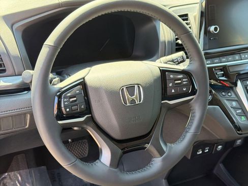 New 2026 Honda Odyssey Elite image 17