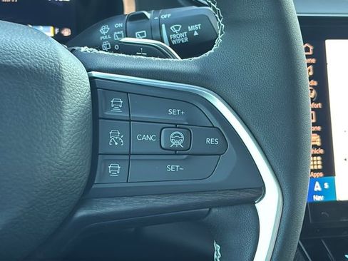 New 2026 Jeep Grand Cherokee Altitude image 28