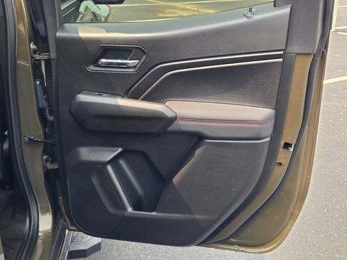 Used 2024 Chevrolet Colorado Z71 w/ Advanced Trailering Package AWD/4WD image 10