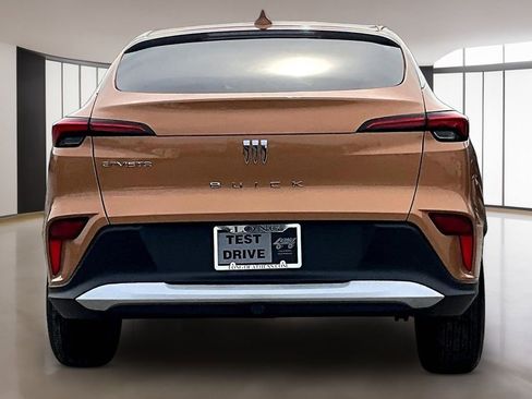 New 2026 Buick Envista Preferred FWD image 4