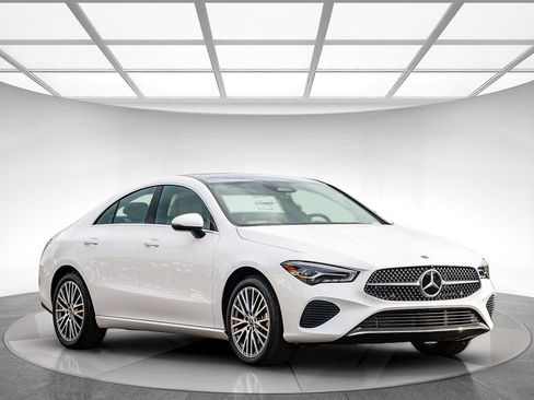New 2025 Mercedes-Benz CLA 250 image 5