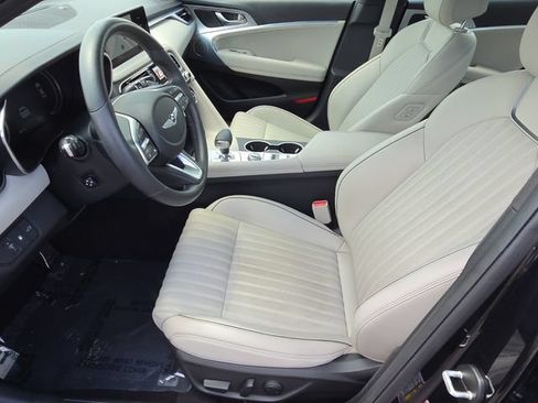 Used 2023 Genesis G70 2.0T w/ Sport Prestige Package RWD image 11