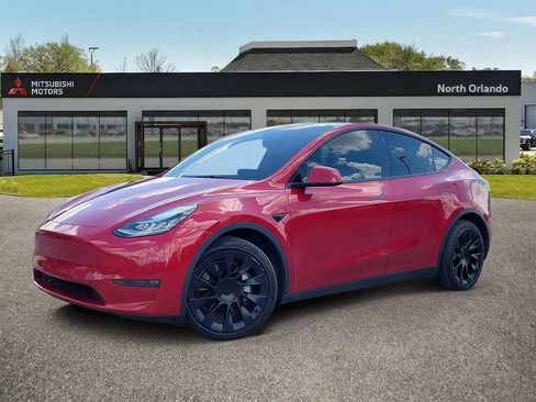 Used 2021 Tesla Model Y Long Range AWD/4WD image 1