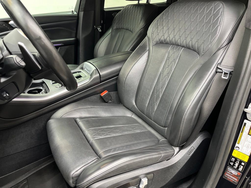 Used 2020 BMW X5 M50i w/ Executive Package AWD/4WD image 21