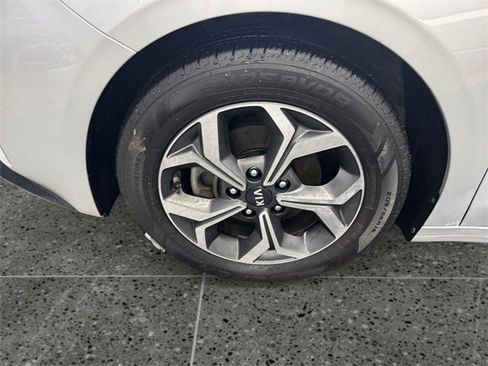 Used 2020 Kia Forte LXS image 24