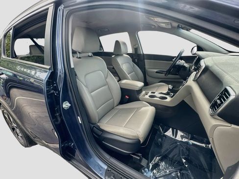 Certified 2021 Kia Sportage EX FWD image 26