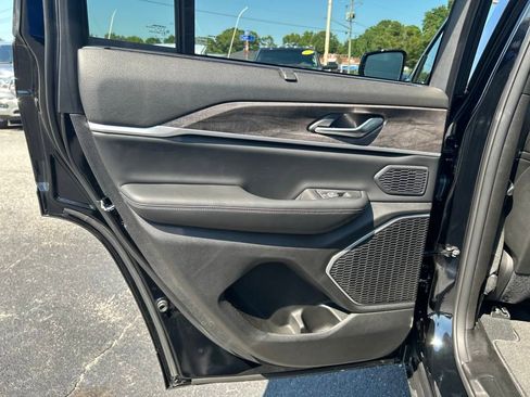 New 2024 Jeep Grand Cherokee Limited 4xe w/ Luxury Tech Group II image 23