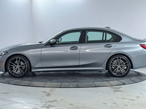 Used 2024 BMW 330i Sedan w/ M Sport Package RWD image 5