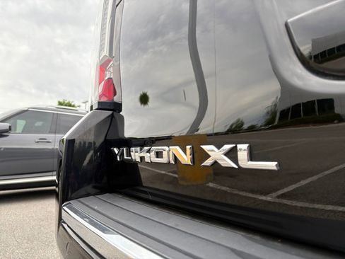 Used 2017 GMC Yukon XL Denali w/ Open Road Package image 3