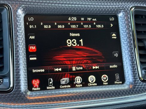 Used 2016 Dodge Challenger SRT Hellcat RWD image 16