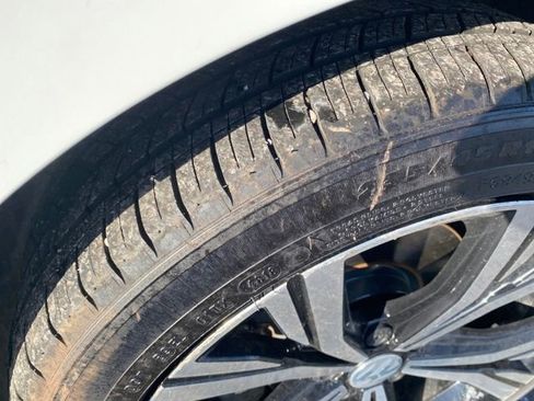 Used 2022 Volkswagen Passat 2.0T image 24