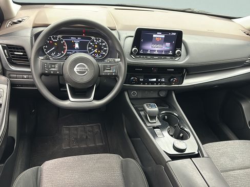 Used 2021 Nissan Rogue SV AWD/4WD image 12
