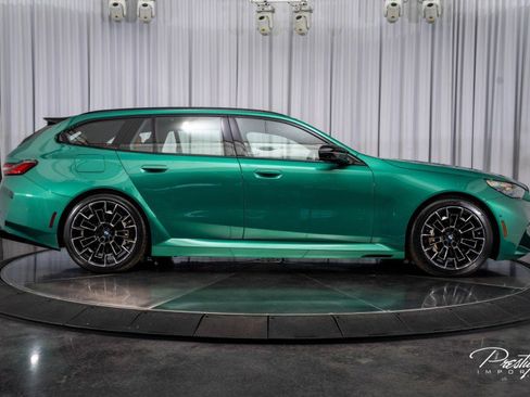 Used 2025 BMW M5 Touring w/ M Driver's Package image 21