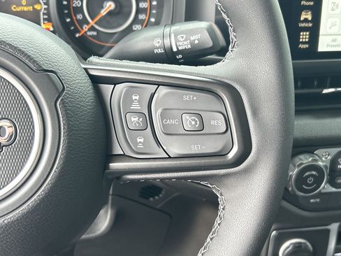 New 2025 Jeep Gladiator Sport image 21