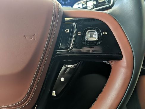 Certified 2025 Lincoln Aviator Reserve w/ Illumination Package image 17