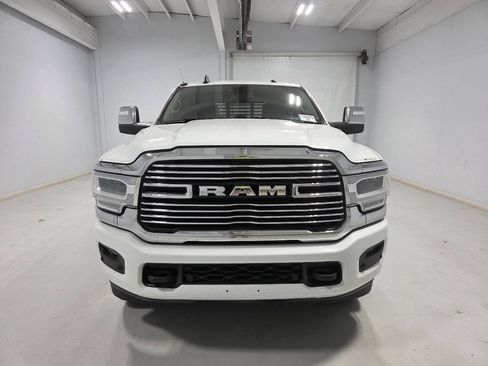 Used 2023 RAM 2500 Laramie AWD/4WD image 9
