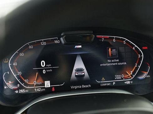 Used 2022 BMW 740i w/ M Sport Package image 32