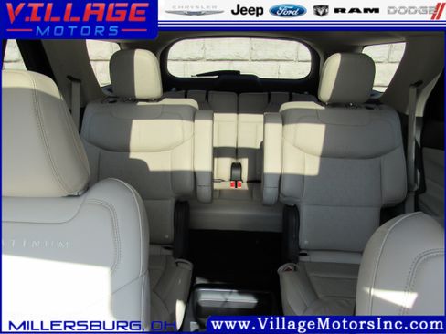 Used 2020 Ford Explorer Platinum w/ Premium Technology Package image 20