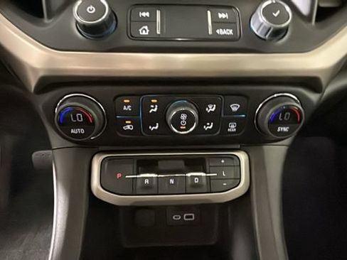 Used 2023 GMC Acadia Denali w/ Black Diamond Edition AWD/4WD image 23
