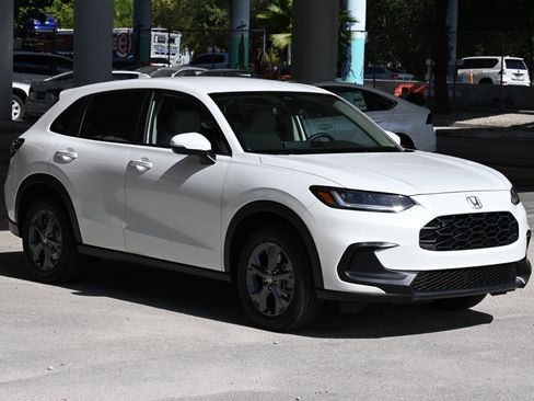 New 2026 Honda HR-V LX image 3