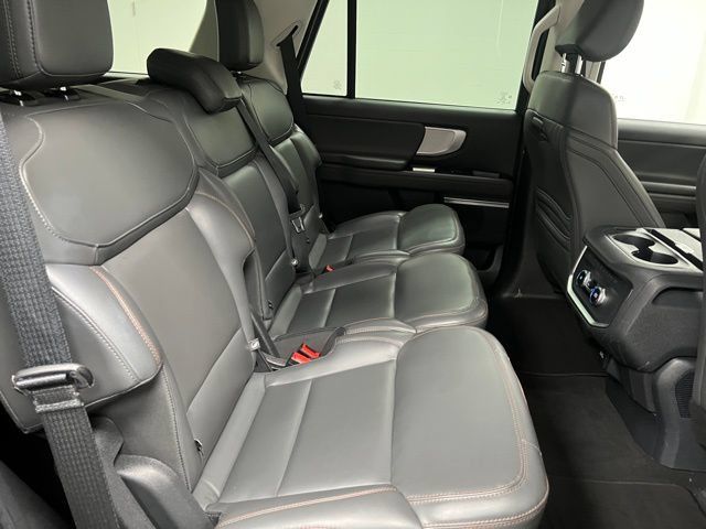 Used 2025 Ford Expedition Active AWD/4WD image 53