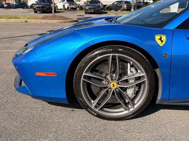 Used 2017 Ferrari 488 Spider RWD image 20