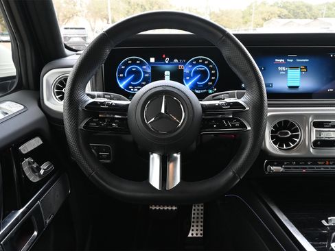 Used 2025 Mercedes-Benz G 580 w/ EQ Technology image 9