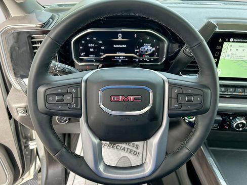 Used 2025 GMC Sierra 2500 SLT w/ SLT Premium Package AWD/4WD image 31
