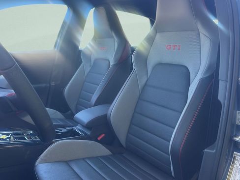 New 2026 Volkswagen GTI SE FWD image 25