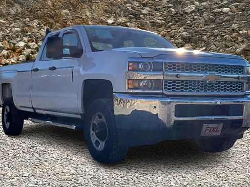 Used 2019 Chevrolet Silverado 2500 W/T w/ WT Convenience Package image 7