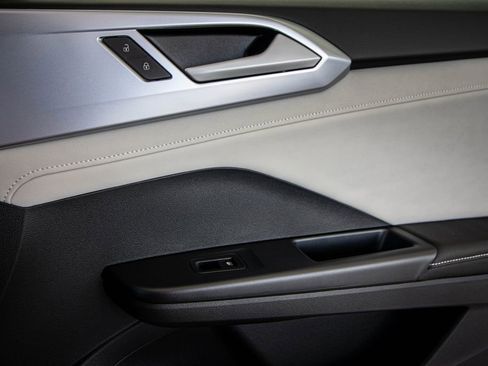 New 2026 Volkswagen Taos SE AWD/4WD image 21