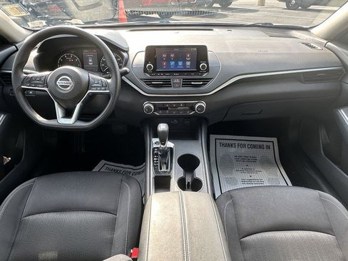 Used 2022 Nissan Altima 2.5 S image 11