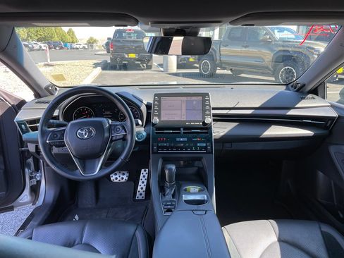 Used 2019 Toyota Avalon Touring w/ All Weather Liner Package FWD image 11
