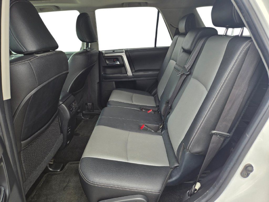 Used 2018 Toyota 4Runner SR5 Premium AWD/4WD image 19