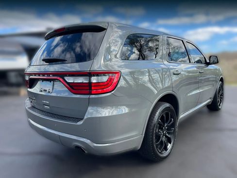 Used 2020 Dodge Durango SXT image 4