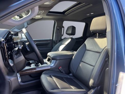 Used 2025 GMC Sierra 1500 Elevation w/ Elevation Premium Package image 14