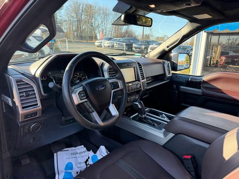 Used 2015 Ford F150 Platinum w/ Equipment Group 701A Luxury image 10