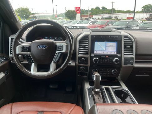 Used 2018 Ford F150 King Ranch w/ Equipment Group 601A Luxury AWD/4WD image 13