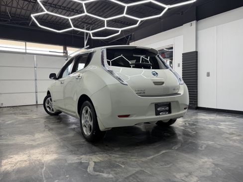 Used 2012 Nissan Leaf SV image 6