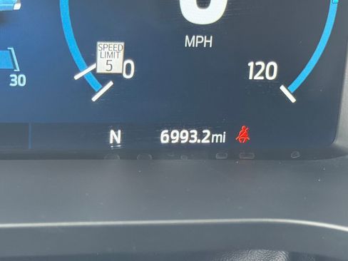 Used 2023 Ford F150 Lariat w/ Equipment Group 502A High image 19