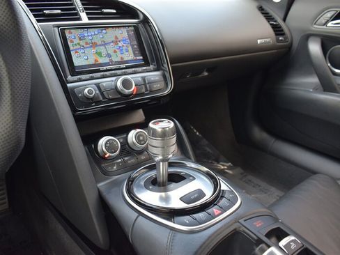 Used 2014 Audi R8 V10 AWD/4WD image 32