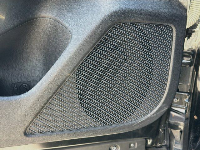 Used 2024 Mitsubishi Outlander SE FWD image 19