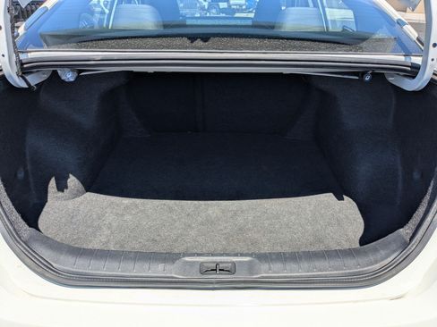 Used 2025 Nissan Altima 2.5 SV FWD image 31