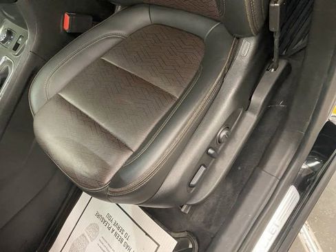 Used 2024 Chevrolet Traverse High Country AWD/4WD image 16