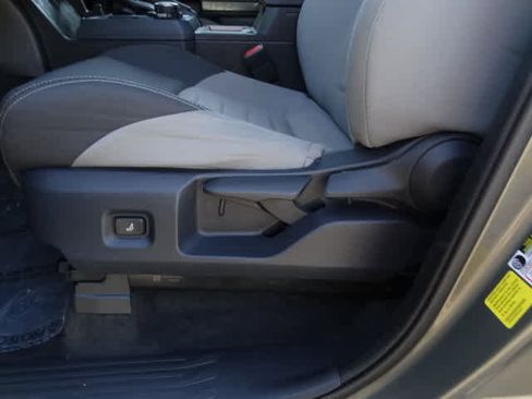 Used 2025 Toyota Tacoma TRD Sport image 18