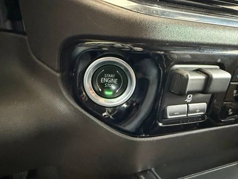 Used 2024 Chevrolet Silverado 1500 LTZ AWD/4WD image 21