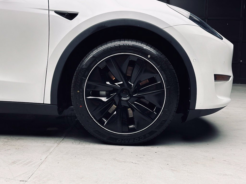 Used 2021 Tesla Model Y Long Range AWD/4WD image 38