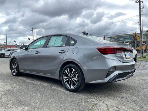 Used 2023 Kia Forte LXS w/ LXS Technology Package image 6
